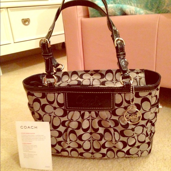 Coach Handbags - Authentic Coach Purse