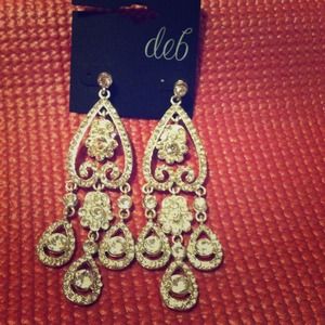REDUCED! Brand new rhinestone chandelier earring!