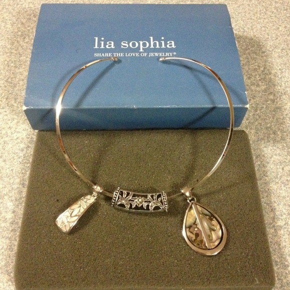 Bundle necklace & 3 pendants