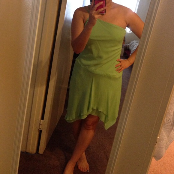 Express 100% Silk Spring Green One Shoulder Dress - Picture 4 of 4