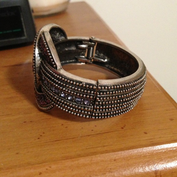 Rhinestone cuff - Picture 2 of 2