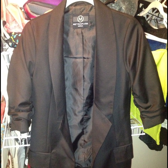 Metro park black blazer worn once