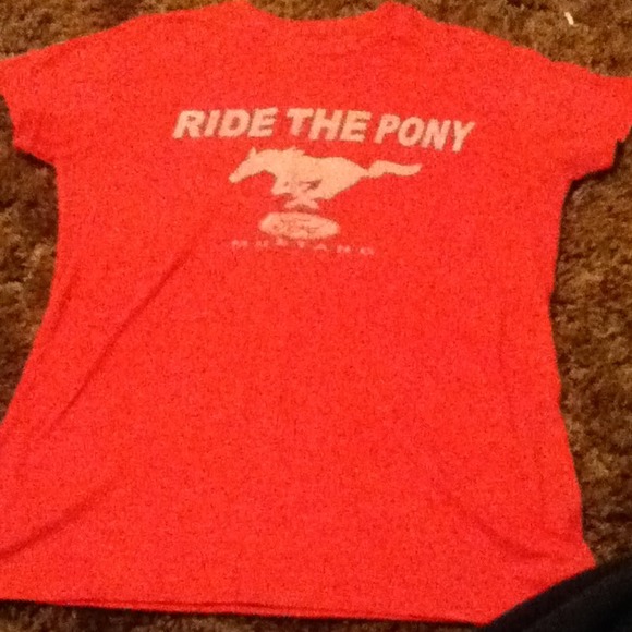 PRICE CUT! ✂Hot pink mustang tee