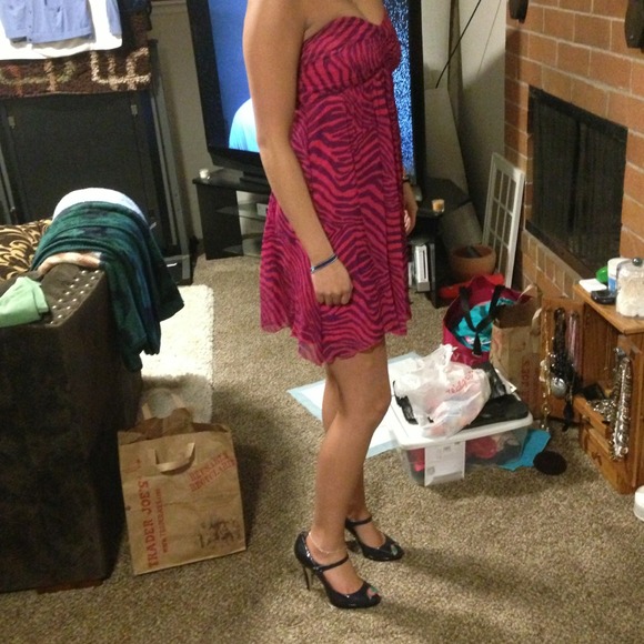 Express Dresses & Skirts - Cute dress