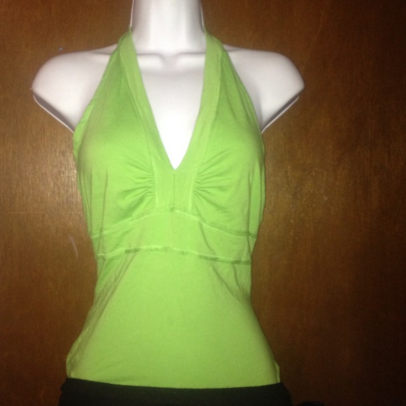 🚫Sold in bundle🚫 Bright Green Halter Top