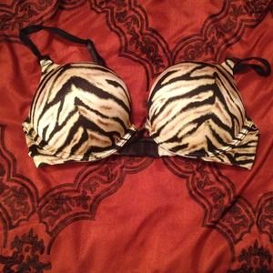 VS Miraculous Plunge Bra