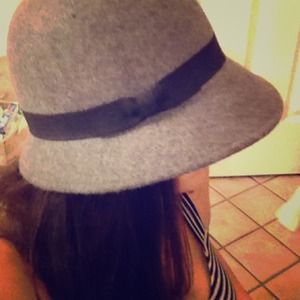 RESERVED FOR ENNEJAYE Felted wool hat