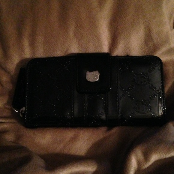 Authentic hello kitty wallet BUNDLED