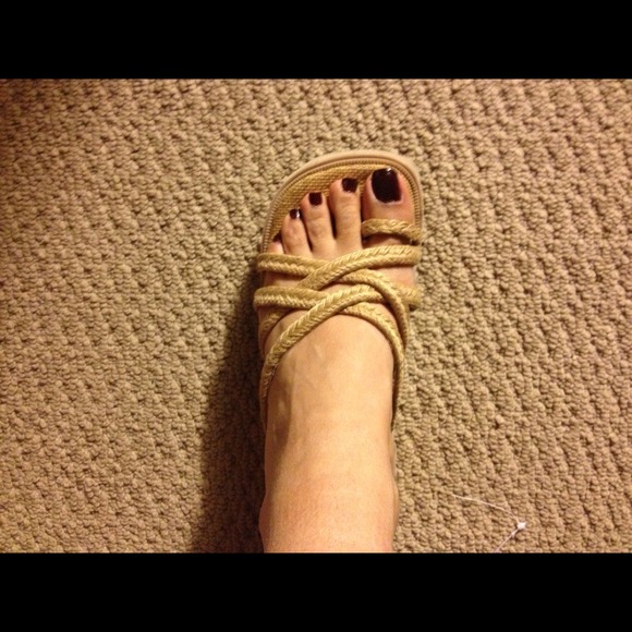 Shoes - Picture 3 of 3