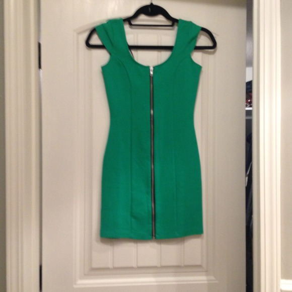 Cap sleeve 2way zipper green dress