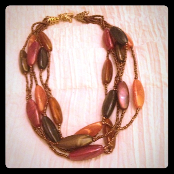 Bronze tone beaded necklace