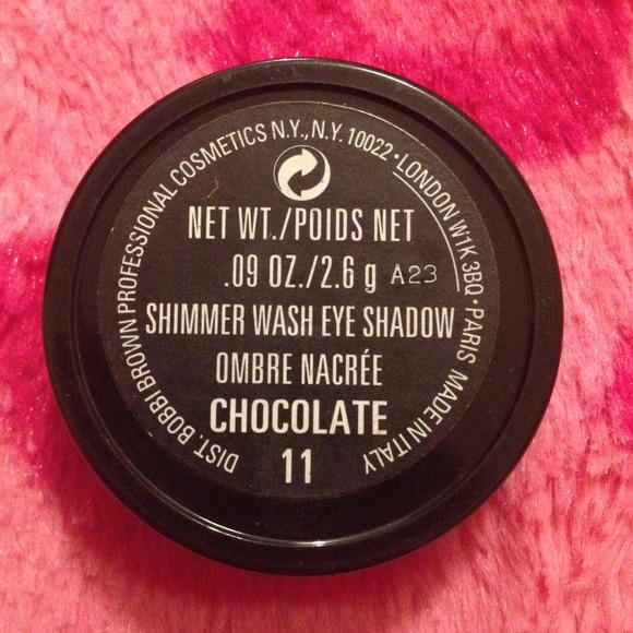 🚫Sold🚫Bobbi Brown single shadow in Chocolate - Picture 4 of 4