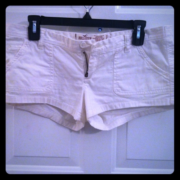 ❌SOLD❌Hollister white shorts size 7