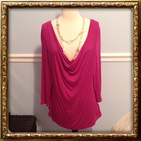 SOLD💖NWT gorgeous Michael Kors drape V neck top💖 - Picture 4 of 4