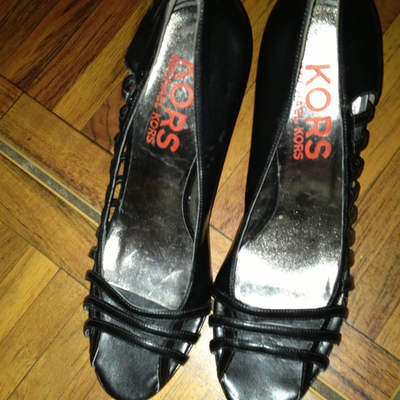 ❌❌❌SOLD❌❌❌ Reduced Kors by Michael Kors 👠