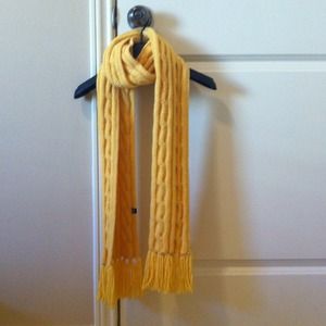 Yellow Gap Scarf