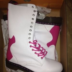 White & Hot Pink rocker Dr.Martians