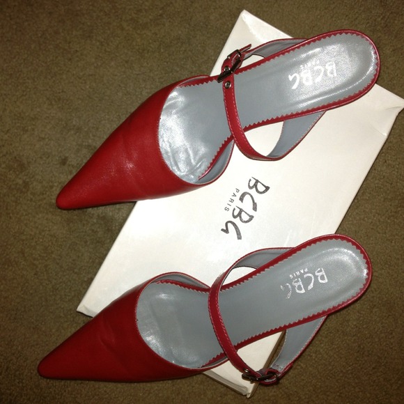 BCBG Shoes - ⚡REDUCED⚡BCBG Paris Red Leather Mule Size 8.5 EUC