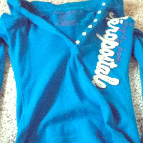 Blue Aéropostale top
