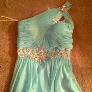 Sherri Hill prom dress.