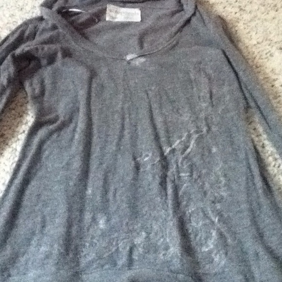Gray hooded Aéropostale tee - Picture 1 of 2