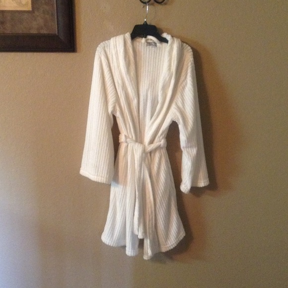 **PRICE REDUCED** Soft bath robe