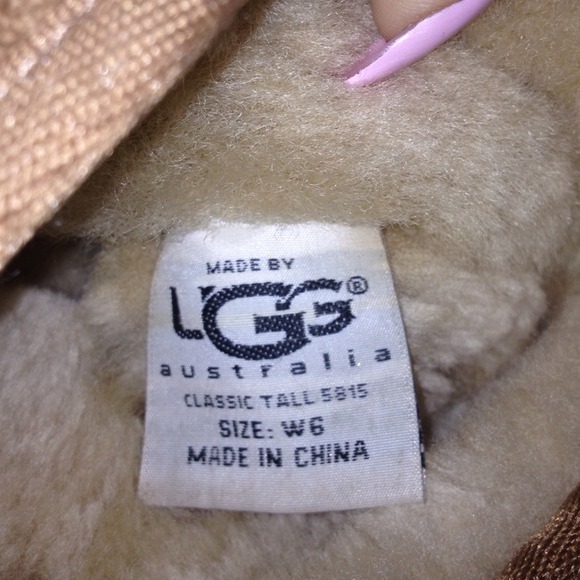 Authentic ugg boots - Picture 4 of 4
