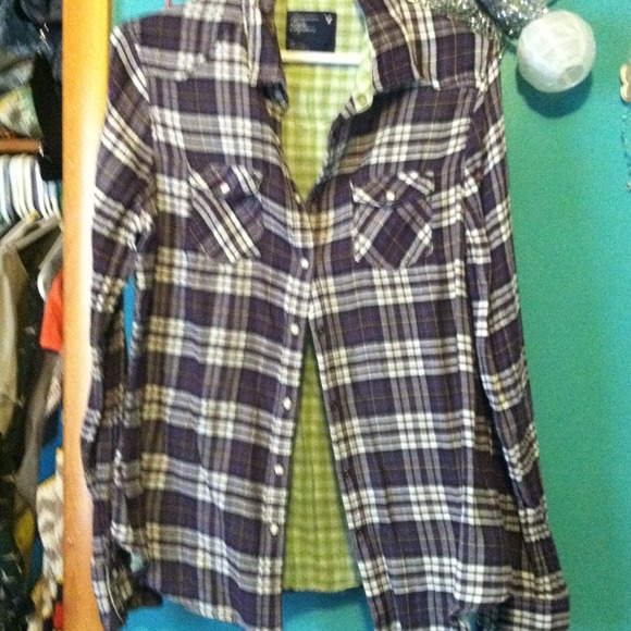 🌟REDUCED! American Eagle plaid long sleeve shirt