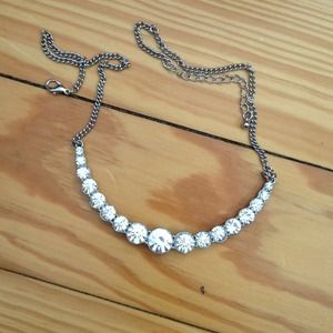 Necklace with large faux diamonds