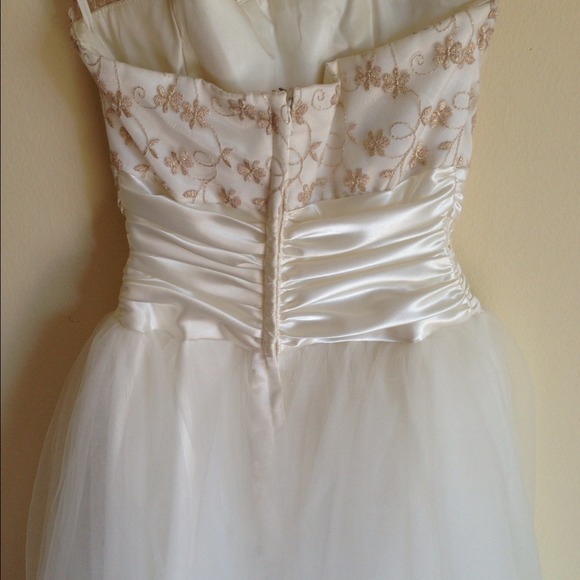 Ivory and gold prom dress - Picture 3 of 3