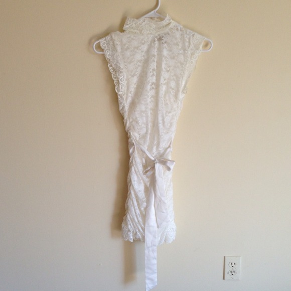 Lace dress