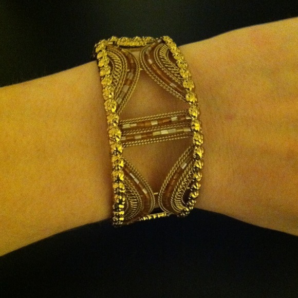 Free with purchase. Bracelet - Picture 2 of 3