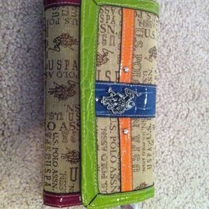 Polo Wallet.