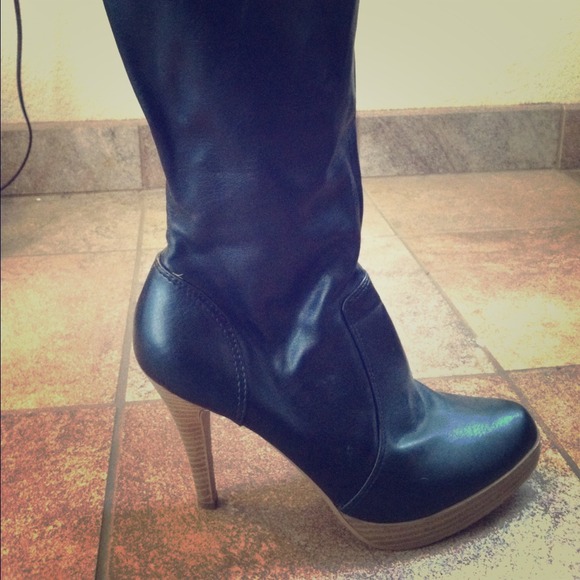 Women's Calf High Boot