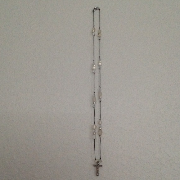 🚫Sold🚫Cross Necklace - Picture 2 of 2