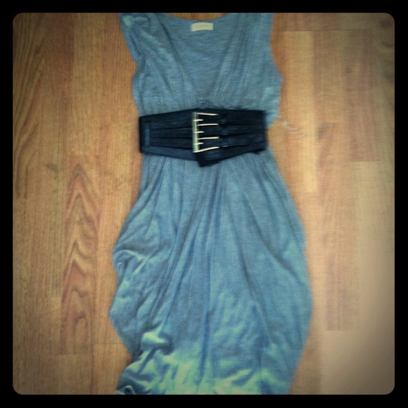 Flirty gray dress.Belt not included!!!