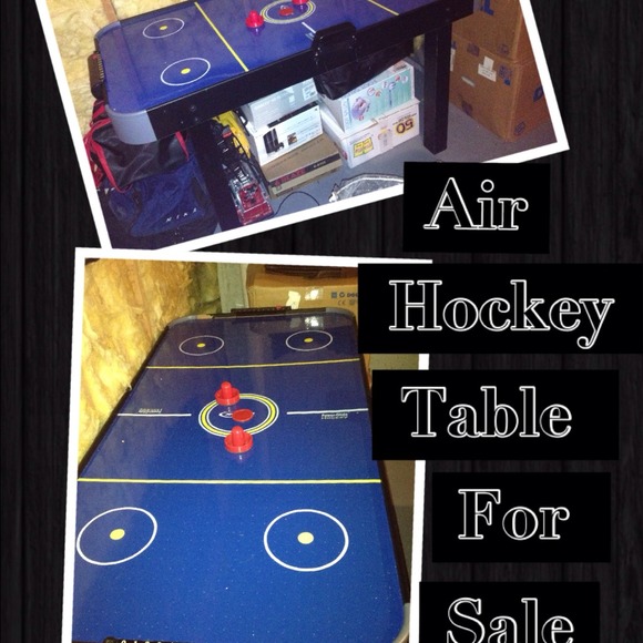 Air Hockey Table