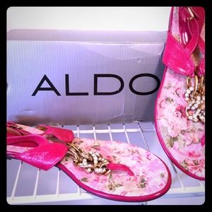 Aldo thong sandel