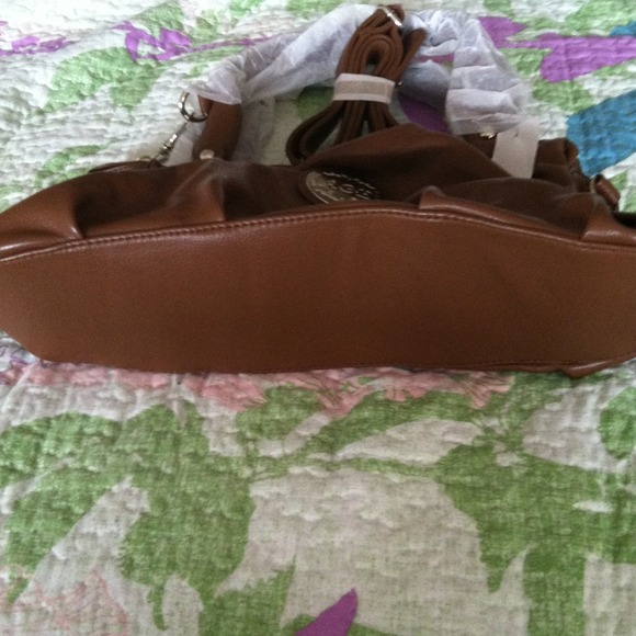 "Bueno" New handbag 🎀👜 - Picture 2 of 4