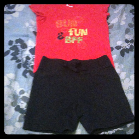📦Bundled📦 Girls Graphic shirt & Bermuda shorts