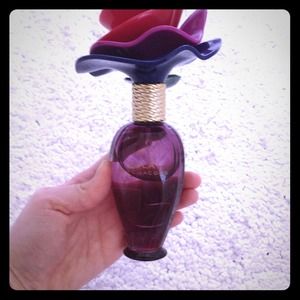 Marc Jacobs Lola Perfume