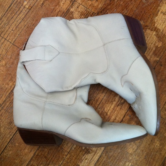 Bundle - Picture 4 of 4