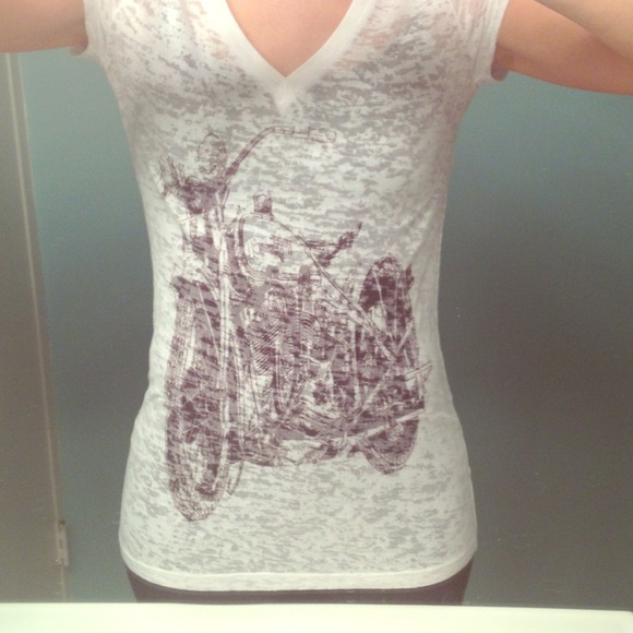 NWOT Harley Davidson bike shirt