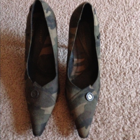 Camo heels