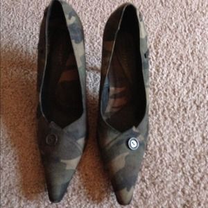 Camo heels