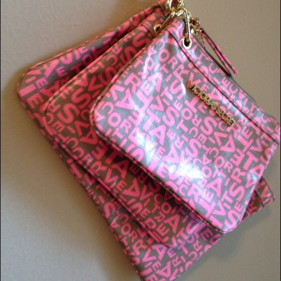 👛S•O•L•D👛-New Victoria Secret 3 Piece Set - Picture 4 of 4