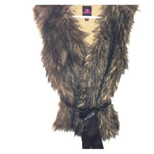 2B Bebe Faux Fur Vest