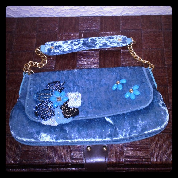 CUTE Handbag or Clutch! - BLUE