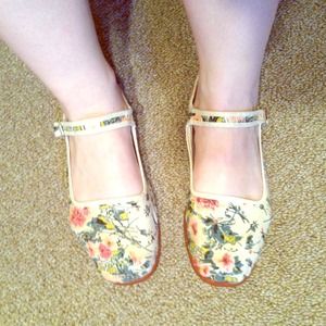 Urban Outfitters flats