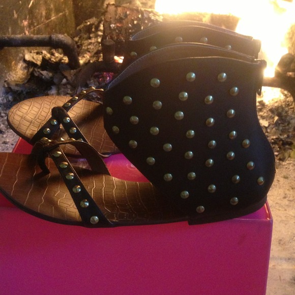 Perfect for every daywear. - Picture 3 of 4